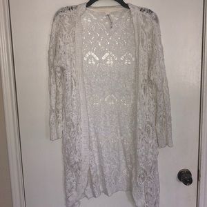 White knitted cardigan